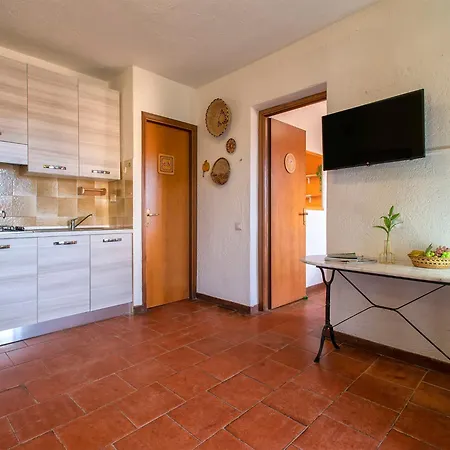 F4 - F2- Baia De Bahas By Interhome Golfo Aranci