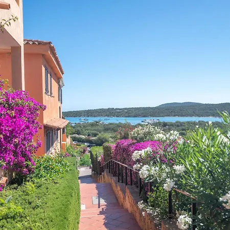 F4 - F2- Baia De Bahas By Interhome *