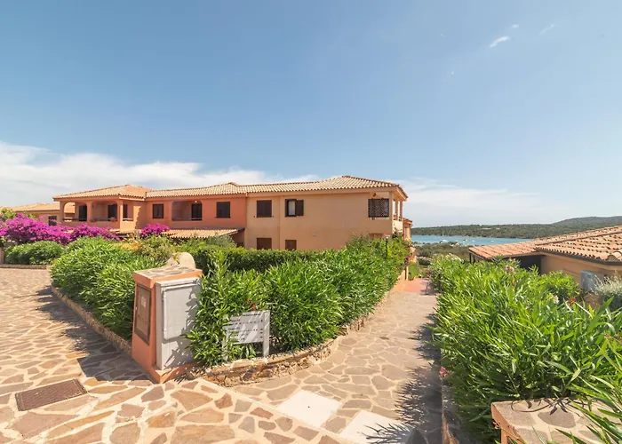 F4 - F2- Baia De Bahas By Interhome *